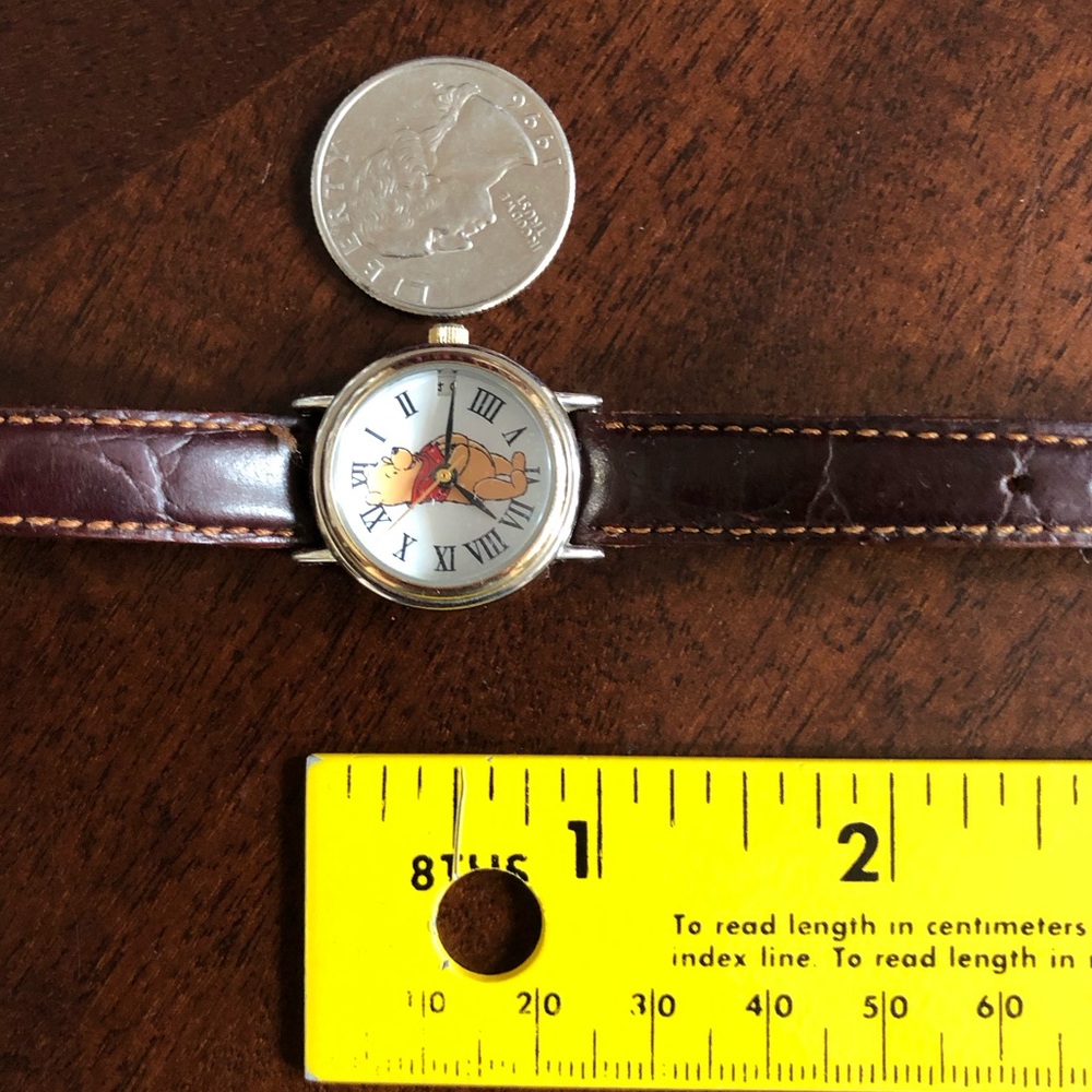 Winnie-the-Pooh Watch w/Brown Band - Picture 5 of 6